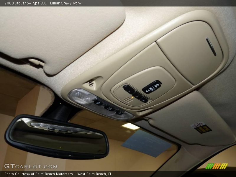 Lunar Grey / Ivory 2008 Jaguar S-Type 3.0
