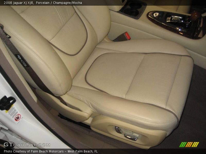 Porcelain / Champagne/Mocha 2008 Jaguar XJ XJ8