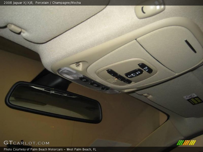 Porcelain / Champagne/Mocha 2008 Jaguar XJ XJ8