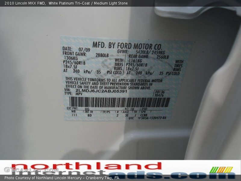 White Platinum Tri-Coat / Medium Light Stone 2010 Lincoln MKX FWD