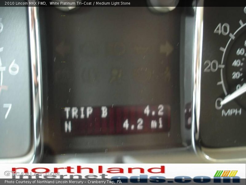 White Platinum Tri-Coat / Medium Light Stone 2010 Lincoln MKX FWD