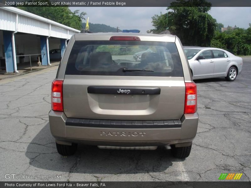 Light Khaki Metallic / Pastel Pebble Beige 2008 Jeep Patriot Sport