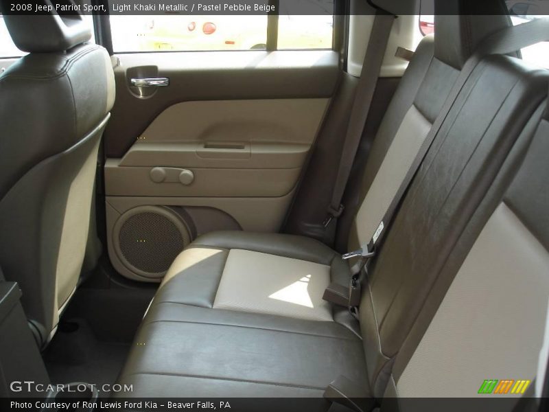 Light Khaki Metallic / Pastel Pebble Beige 2008 Jeep Patriot Sport