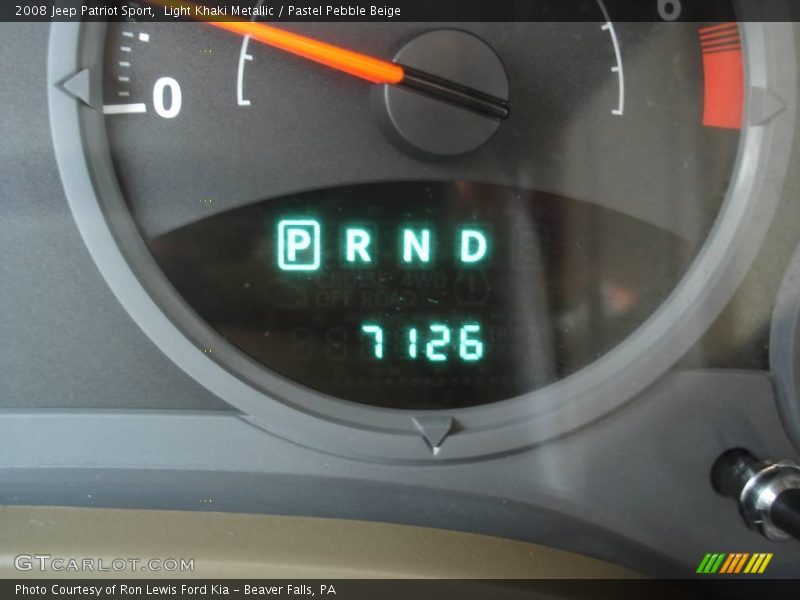 Light Khaki Metallic / Pastel Pebble Beige 2008 Jeep Patriot Sport