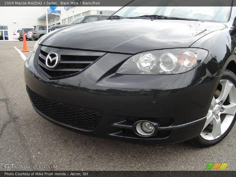 Black Mica / Black/Red 2004 Mazda MAZDA3 s Sedan