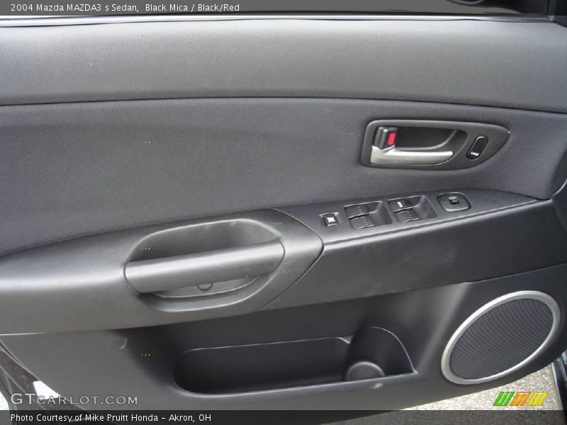 Black Mica / Black/Red 2004 Mazda MAZDA3 s Sedan