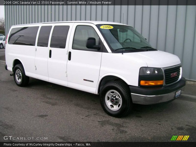 Summit White / Medium Pewter 2006 GMC Savana Van LS 3500 Passenger