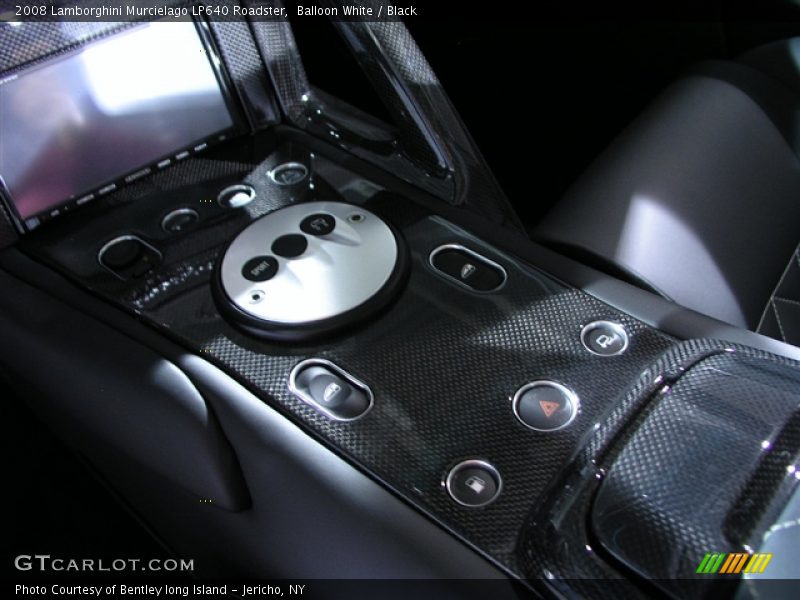 Balloon White / Black 2008 Lamborghini Murcielago LP640 Roadster