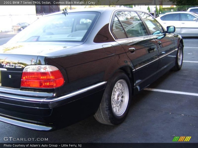 Cosmos Black Metallic / Grey 2001 BMW 7 Series 740iL Sedan