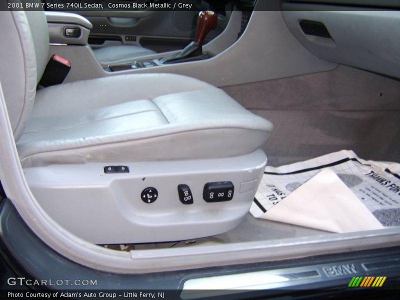 Cosmos Black Metallic / Grey 2001 BMW 7 Series 740iL Sedan