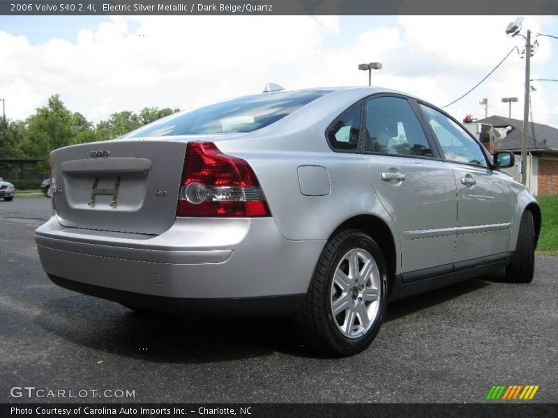 Electric Silver Metallic / Dark Beige/Quartz 2006 Volvo S40 2.4i