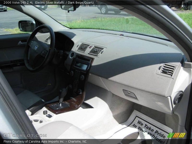Electric Silver Metallic / Dark Beige/Quartz 2006 Volvo S40 2.4i