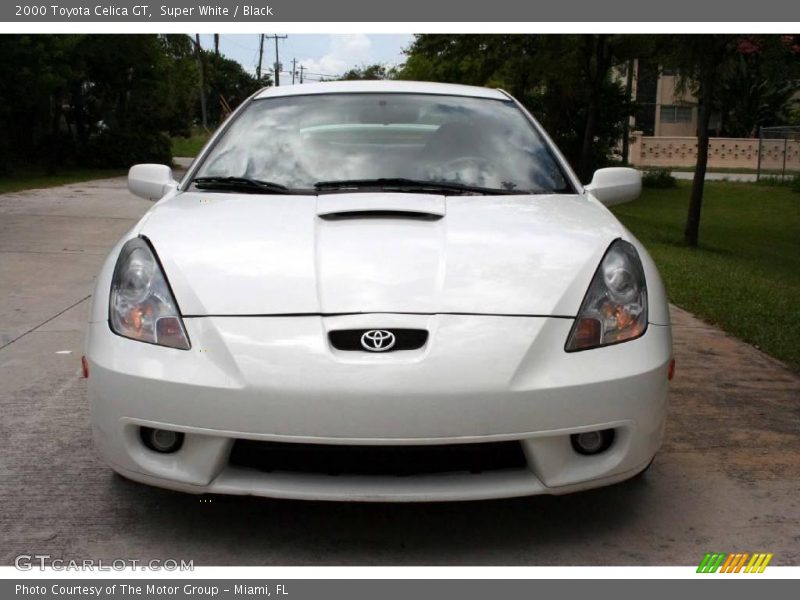 Super White / Black 2000 Toyota Celica GT