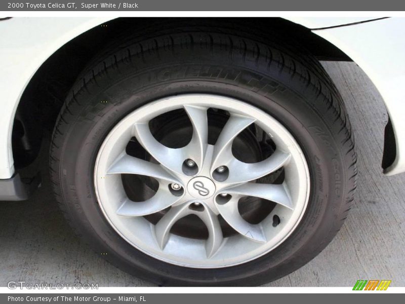 Super White / Black 2000 Toyota Celica GT