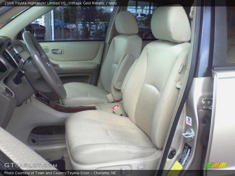 Vintage Gold Metallic / Ivory 2004 Toyota Highlander Limited V6