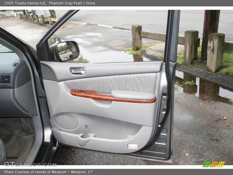 Phantom Gray Pearl / Stone 2005 Toyota Sienna XLE
