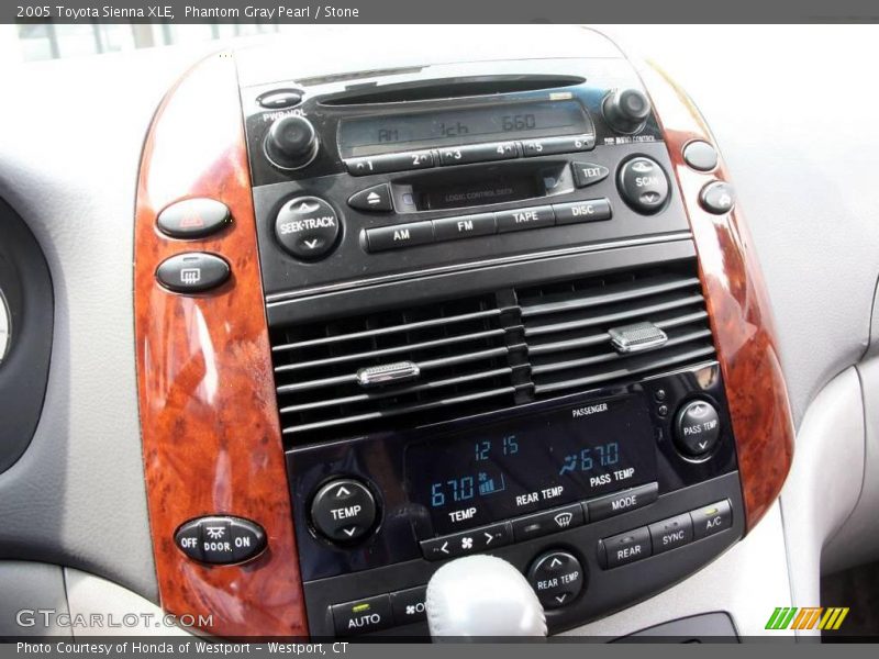 Phantom Gray Pearl / Stone 2005 Toyota Sienna XLE