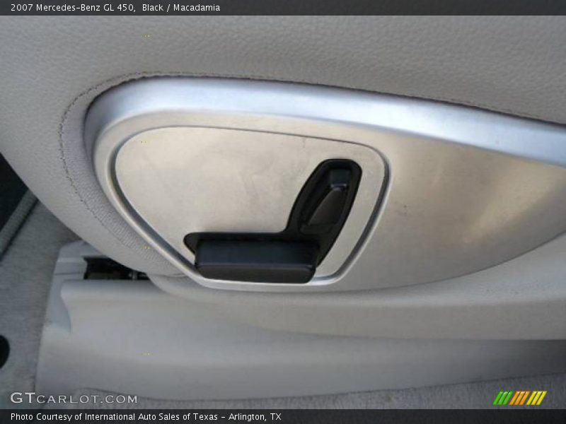 Black / Macadamia 2007 Mercedes-Benz GL 450