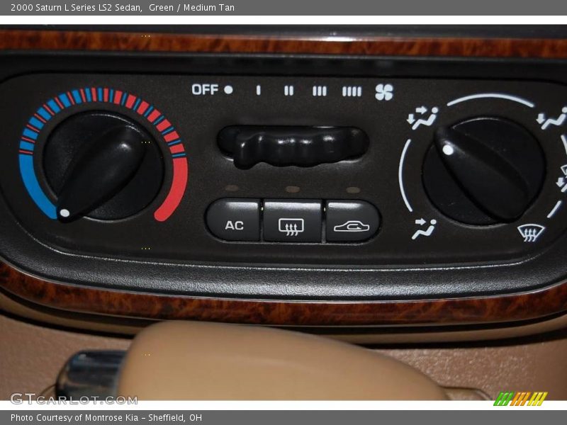 Green / Medium Tan 2000 Saturn L Series LS2 Sedan