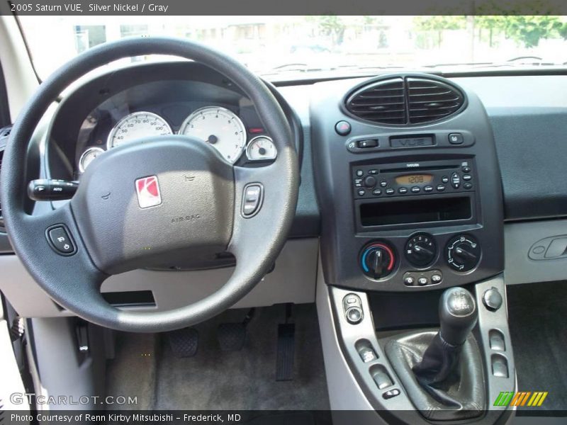 Silver Nickel / Gray 2005 Saturn VUE