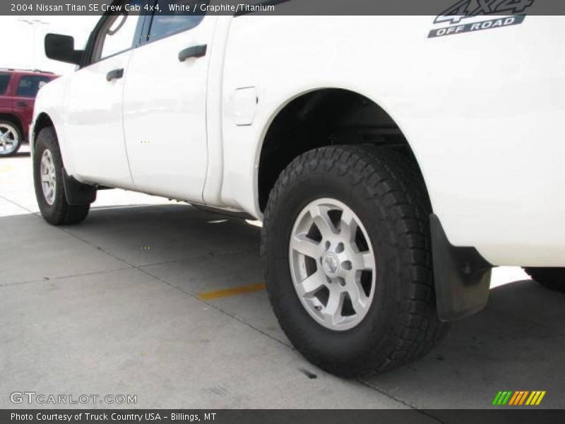 White / Graphite/Titanium 2004 Nissan Titan SE Crew Cab 4x4