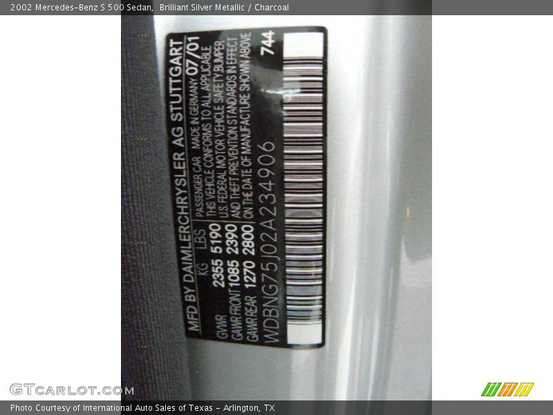 Brilliant Silver Metallic / Charcoal 2002 Mercedes-Benz S 500 Sedan