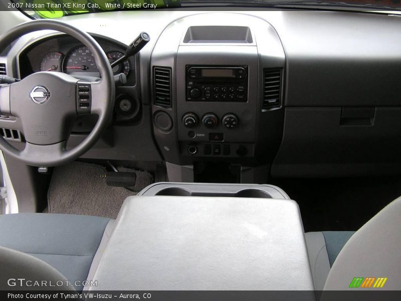White / Steel Gray 2007 Nissan Titan XE King Cab