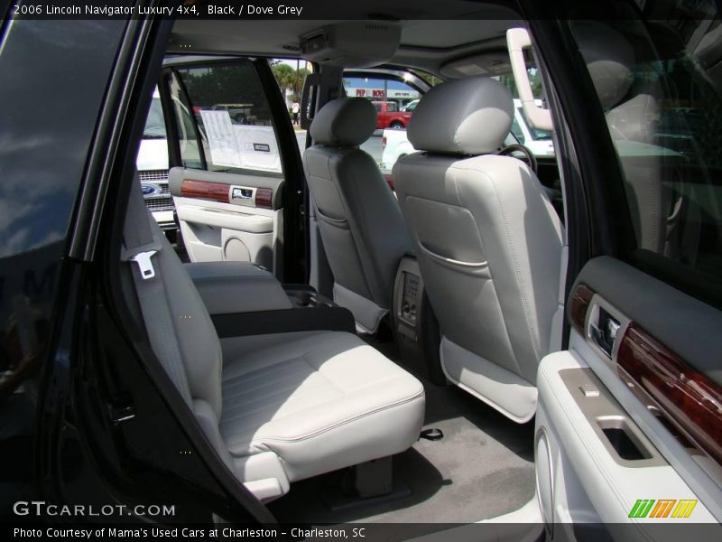 Black / Dove Grey 2006 Lincoln Navigator Luxury 4x4