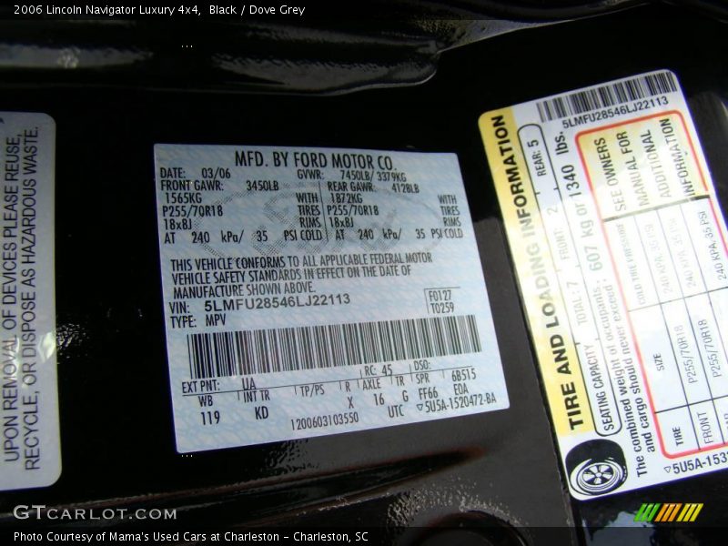 Black / Dove Grey 2006 Lincoln Navigator Luxury 4x4