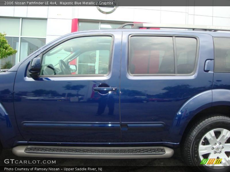 Majestic Blue Metallic / Graphite 2006 Nissan Pathfinder LE 4x4