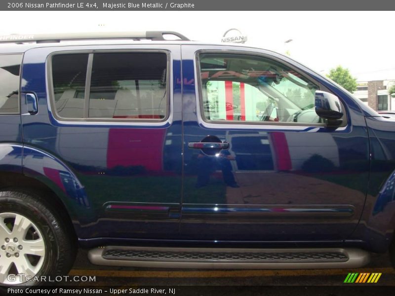 Majestic Blue Metallic / Graphite 2006 Nissan Pathfinder LE 4x4