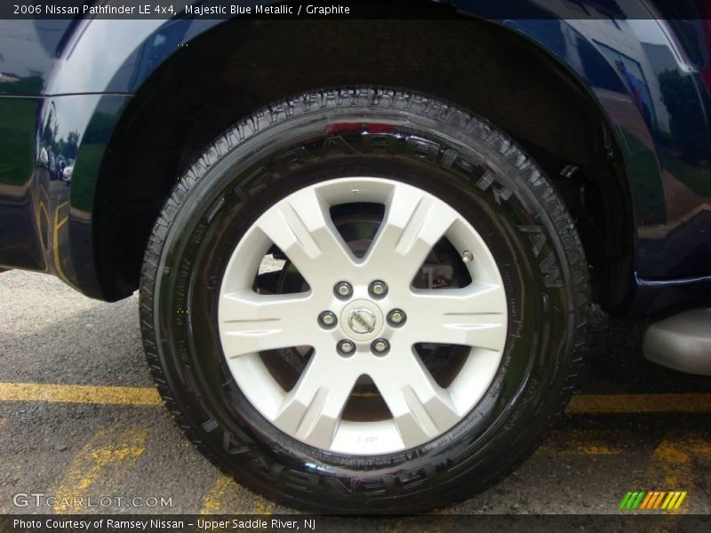 Majestic Blue Metallic / Graphite 2006 Nissan Pathfinder LE 4x4