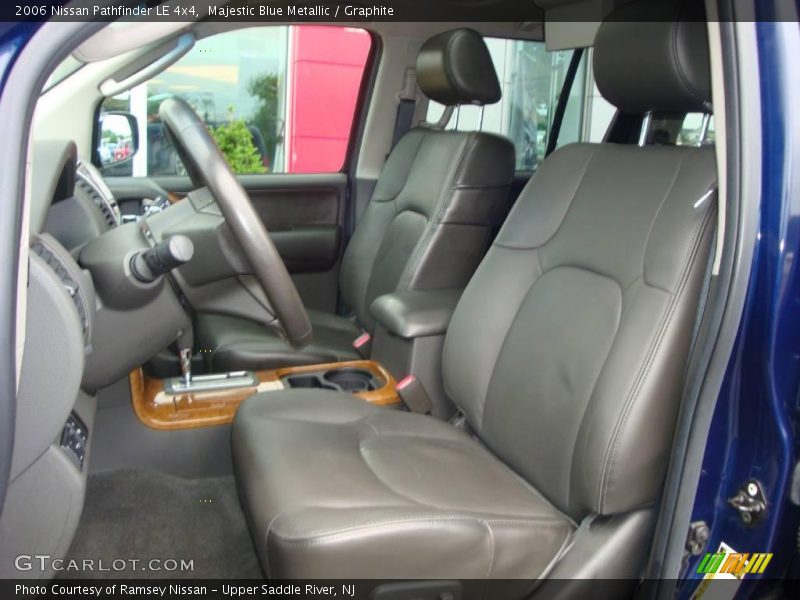 Majestic Blue Metallic / Graphite 2006 Nissan Pathfinder LE 4x4