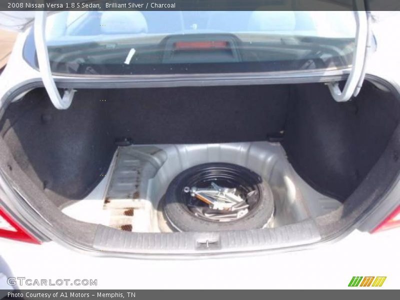 Brilliant Silver / Charcoal 2008 Nissan Versa 1.8 S Sedan