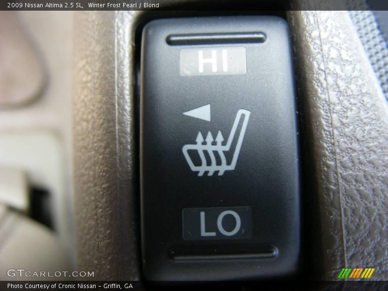 Winter Frost Pearl / Blond 2009 Nissan Altima 2.5 SL