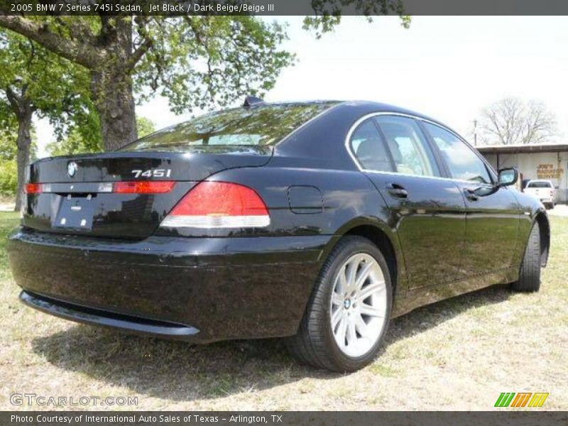 Jet Black / Dark Beige/Beige III 2005 BMW 7 Series 745i Sedan