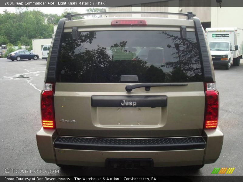 Light Khaki Metallic / Khaki 2006 Jeep Commander 4x4