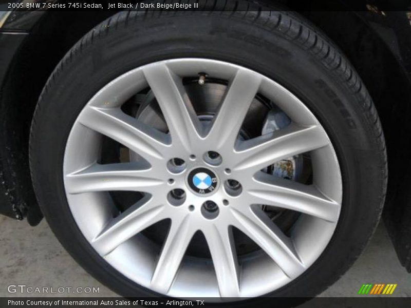 Jet Black / Dark Beige/Beige III 2005 BMW 7 Series 745i Sedan