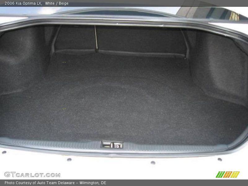 White / Beige 2006 Kia Optima LX
