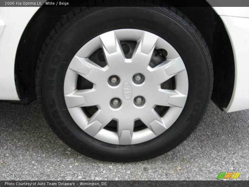 White / Beige 2006 Kia Optima LX