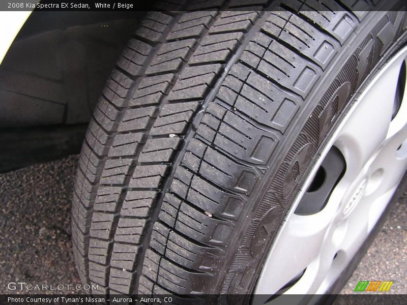 White / Beige 2008 Kia Spectra EX Sedan