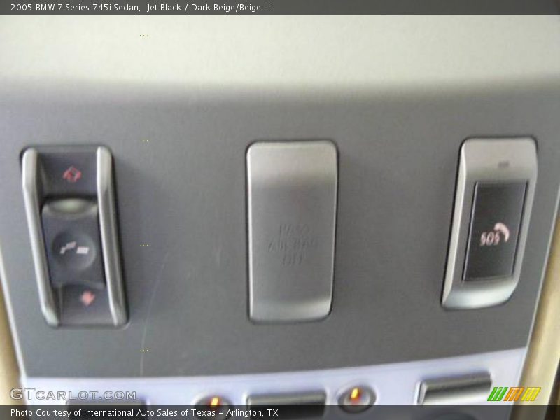 Jet Black / Dark Beige/Beige III 2005 BMW 7 Series 745i Sedan