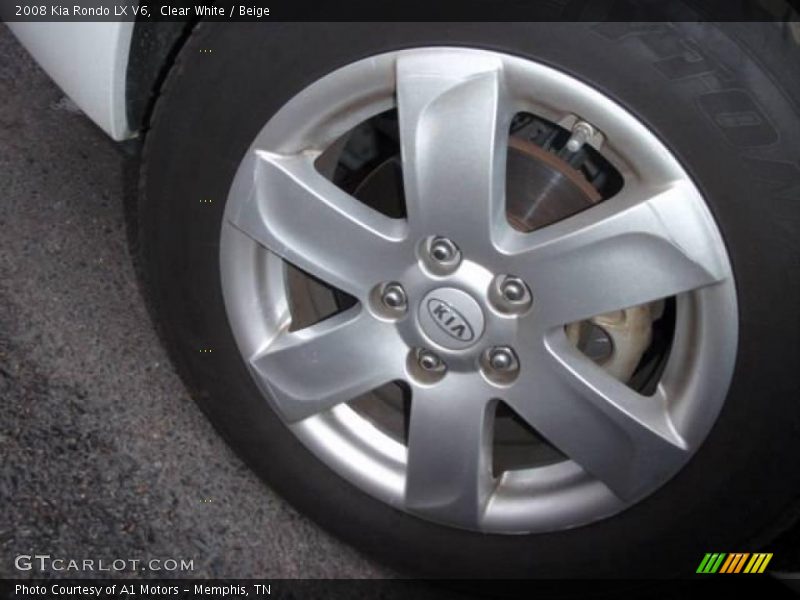 Clear White / Beige 2008 Kia Rondo LX V6