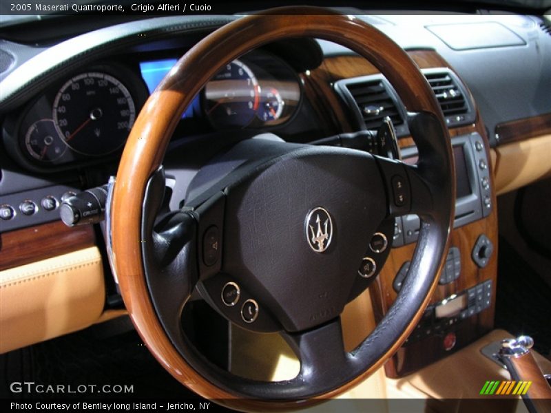 Grigio Alfieri / Cuoio 2005 Maserati Quattroporte