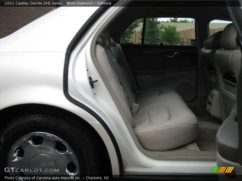 White Diamond / Oatmeal 2001 Cadillac DeVille DHS Sedan