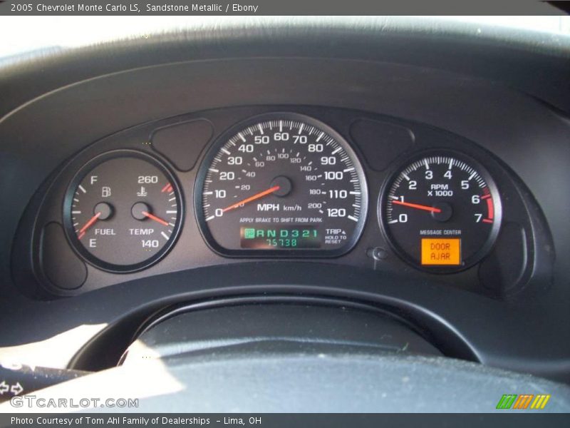 Sandstone Metallic / Ebony 2005 Chevrolet Monte Carlo LS