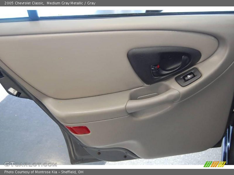 Medium Gray Metallic / Gray 2005 Chevrolet Classic