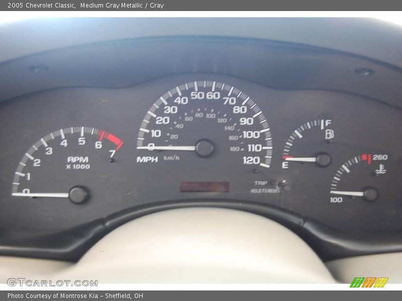 Medium Gray Metallic / Gray 2005 Chevrolet Classic