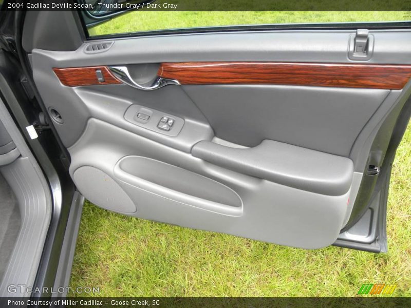 Thunder Gray / Dark Gray 2004 Cadillac DeVille Sedan