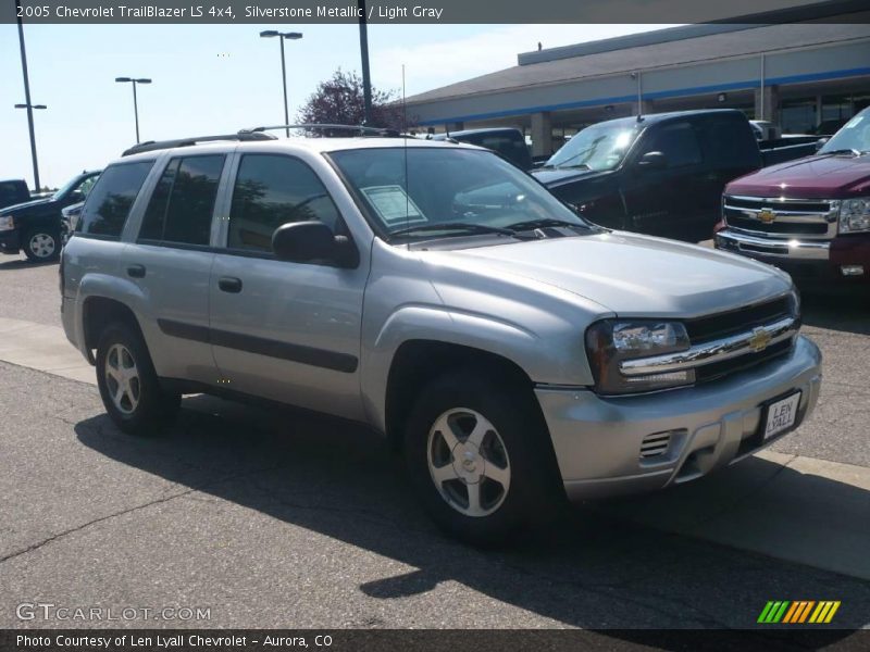 Silverstone Metallic / Light Gray 2005 Chevrolet TrailBlazer LS 4x4